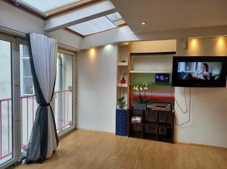 2 room apartment  Vienna, Austria