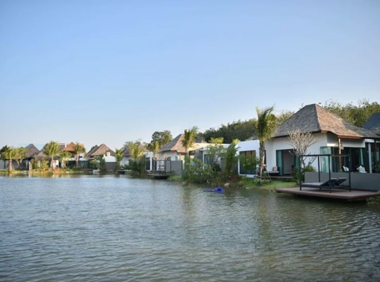 Вилла 4 спальни 350 м² Choeng Thale, Таиланд