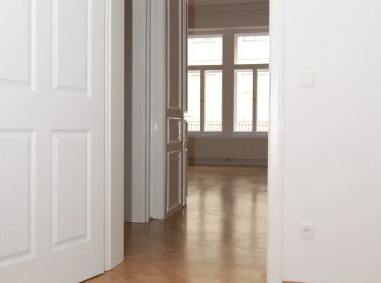 Квартира 3 комнаты  Вена, Австрия