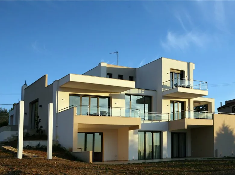Villa 8 bedrooms 680 m² Municipality of Pylaia - Chortiatis, Greece