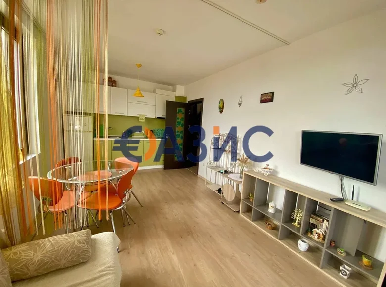 2 bedroom apartment 58 m² Sveti Vlas, Bulgaria