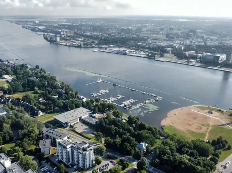 Земельные участки  Рига, Латвия