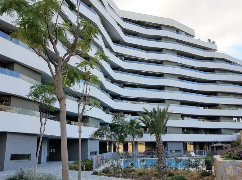 3 bedroom apartment 135 m² in Alicante, Spain