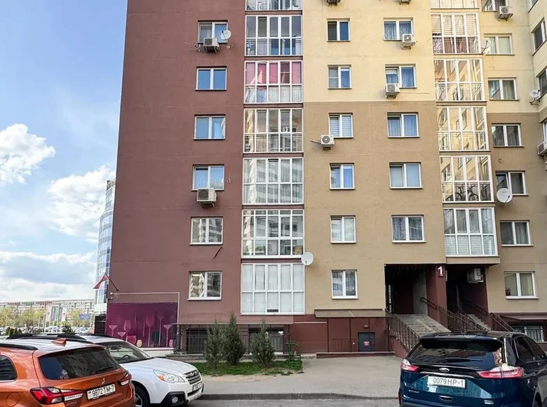 Wohnung 3 zimmer 76 m² Minsk, Belarus