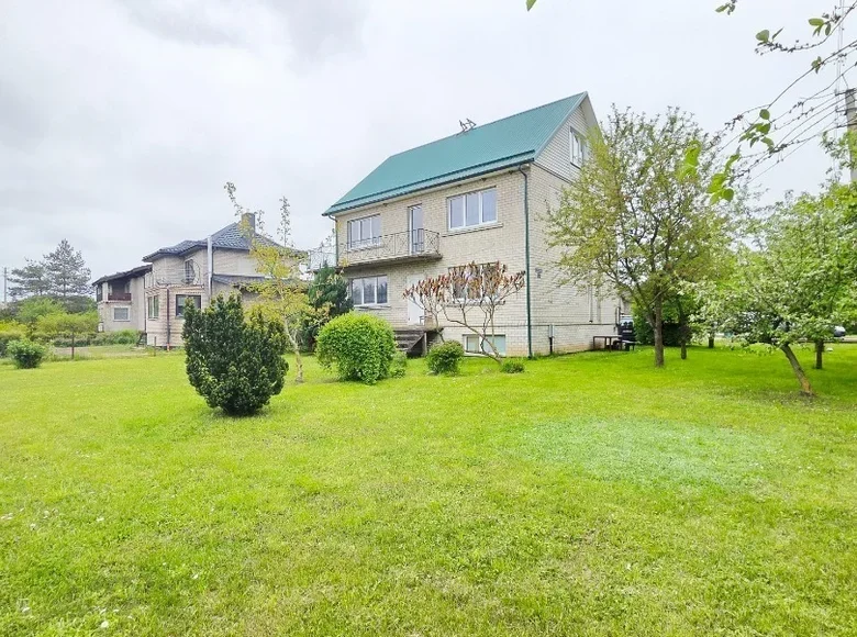 Casa 195 m² Uzliedziai, Lituania