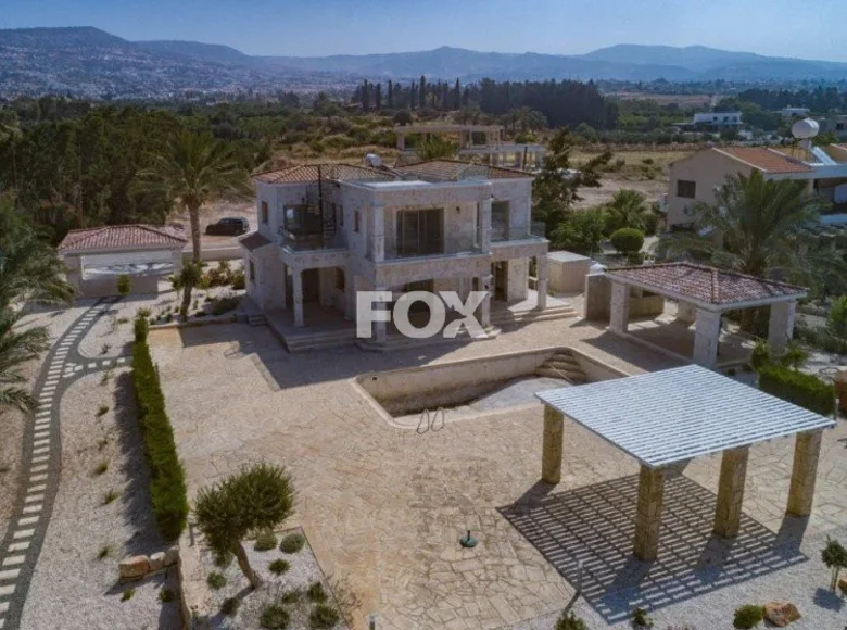 4 bedroom apartment 195 m² Peyia, Cyprus