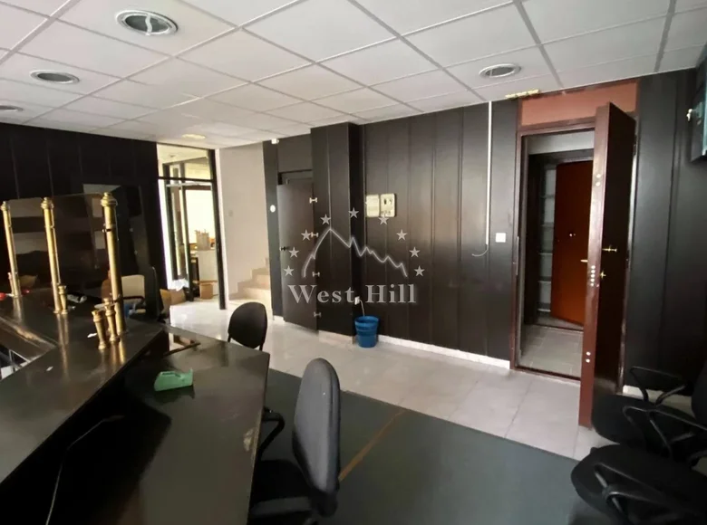 Propriété commerciale 171 m² à Bar, Monténégro