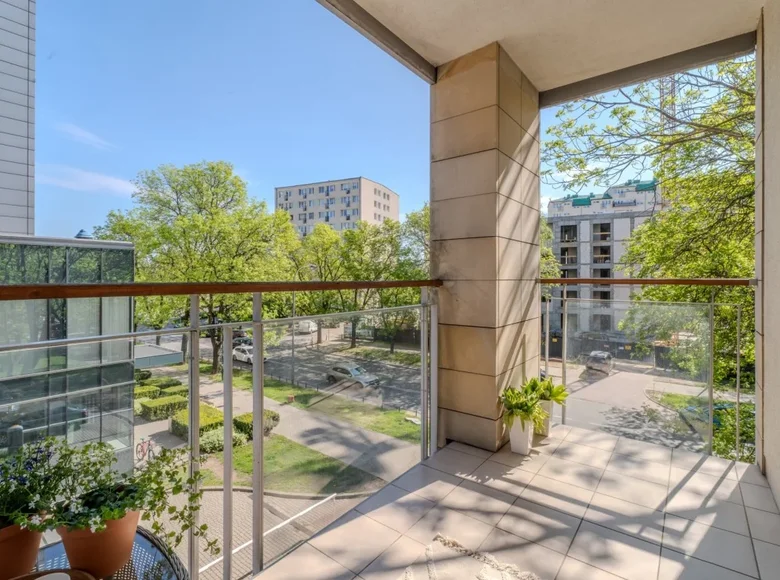 Commercial property 59 m² in Warsaw, Poland