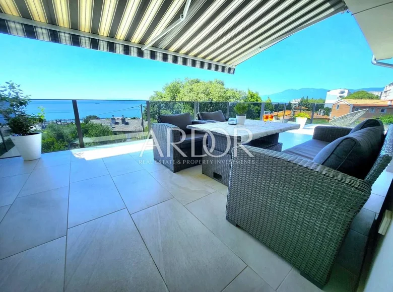 3 bedroom apartment 108 m² Grad Rijeka, Croatia