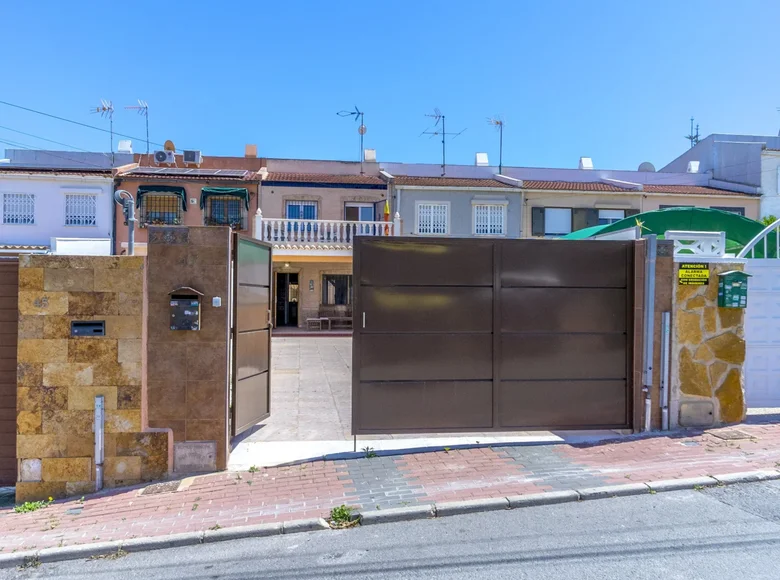 Szeregowiec 2 pokoi 94 m² Torrevieja, Hiszpania