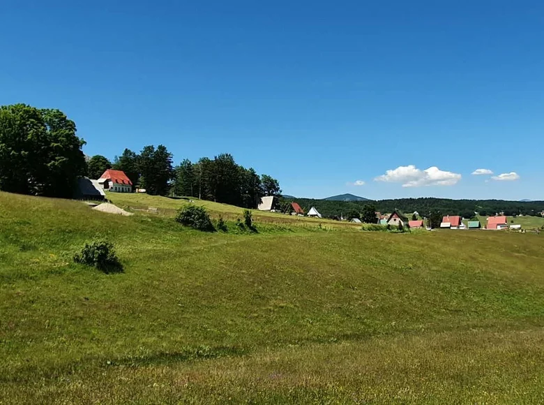Grundstück 3 830 m² Virak, Montenegro