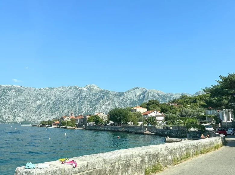 Квартира 1 спальня 56 м² Столив, Черногория