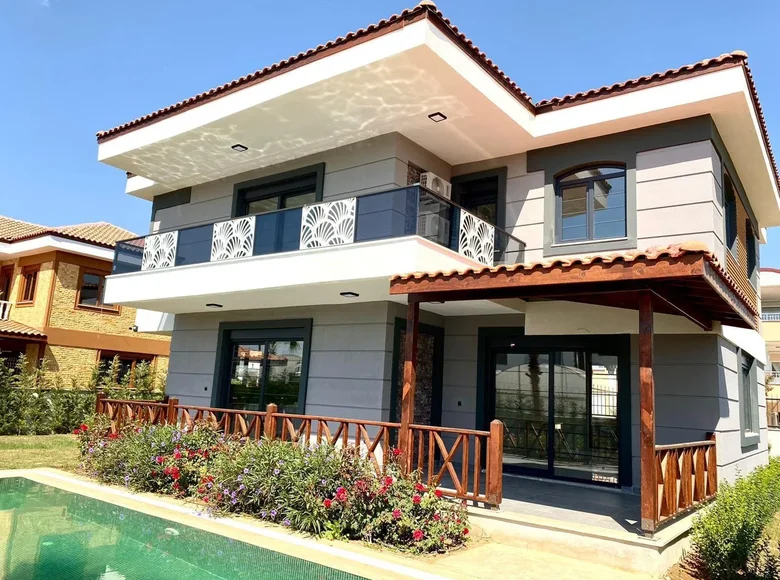 Вилла 4 спальни 240 м² Серик, Турция