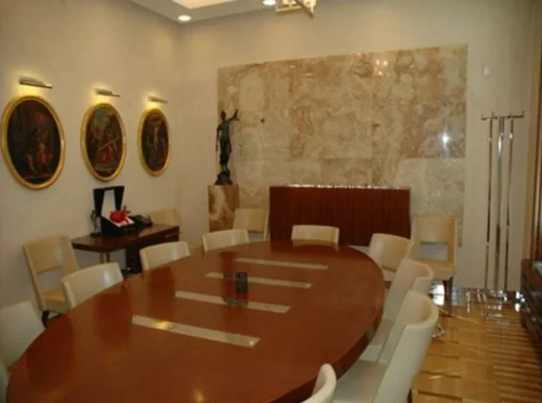 Bureau 734 m² à Upravna Enota Ljubljana, Slovénie
