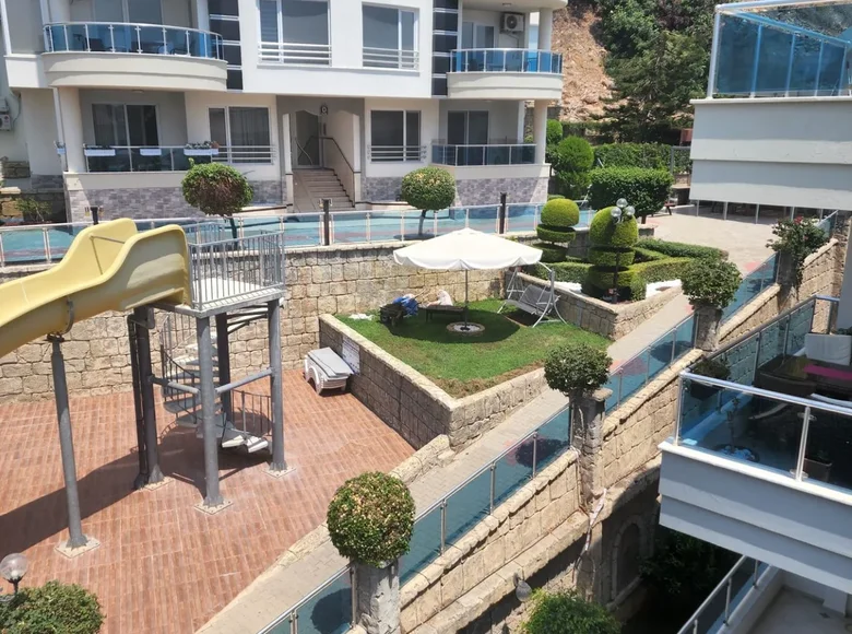 Квартира 4 спальни  Аланья, Турция