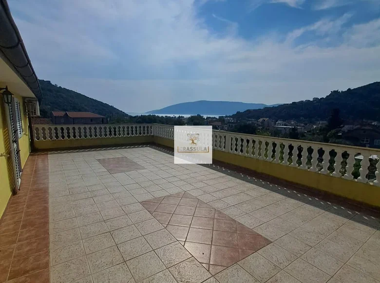 Dom 5 pokojów 233 m² Zelenika, Czarnogóra