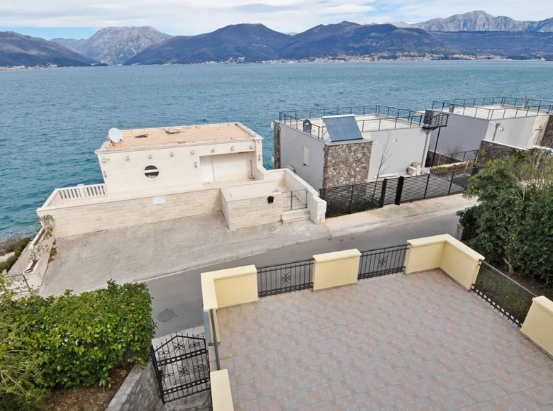 Haus 4 Schlafzimmer 187 m² Krasici, Montenegro