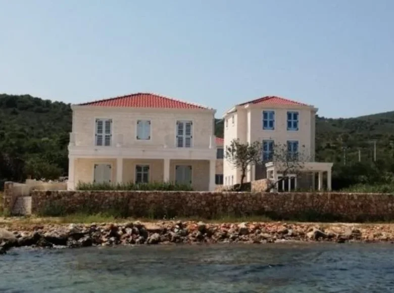 4-Schlafzimmer-Villa 200 m² Grad Zadar, Kroatien