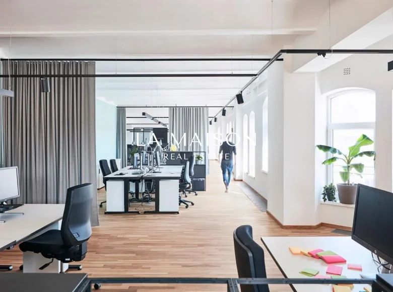 De inversiones 2 300 m² en Strovolos, Chipre