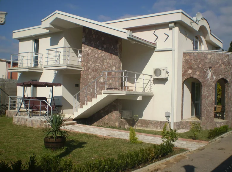 5 bedroom house 299 m² Bijelo Polje Municipality, Montenegro