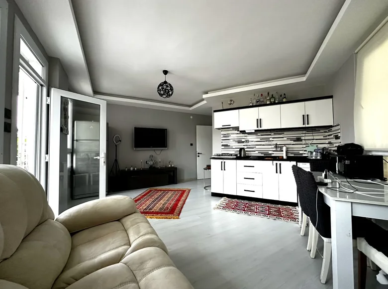 Mieszkanie 2 pokoi 59 m² Alanya, Turcja