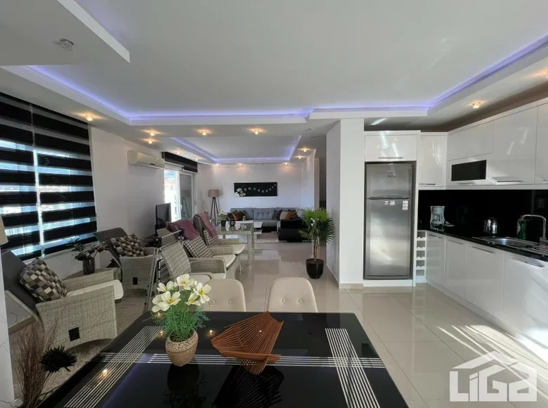 Дуплекс 5 комнат 230 м² Аланья, Турция