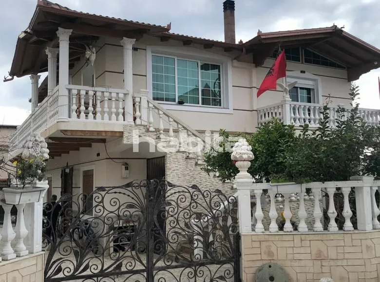 Дом 10 комнат 220 м² Влёра, Албания