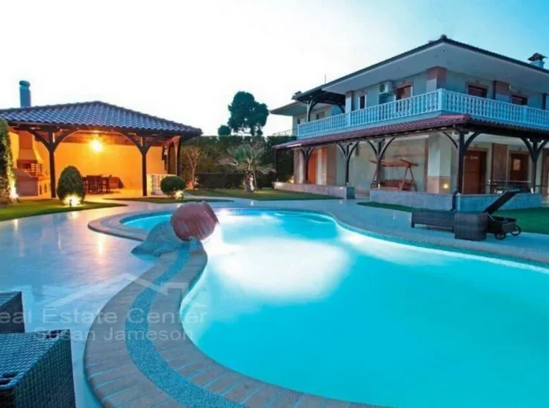 Villa de 4 dormitorios  Kallithea, Grecia