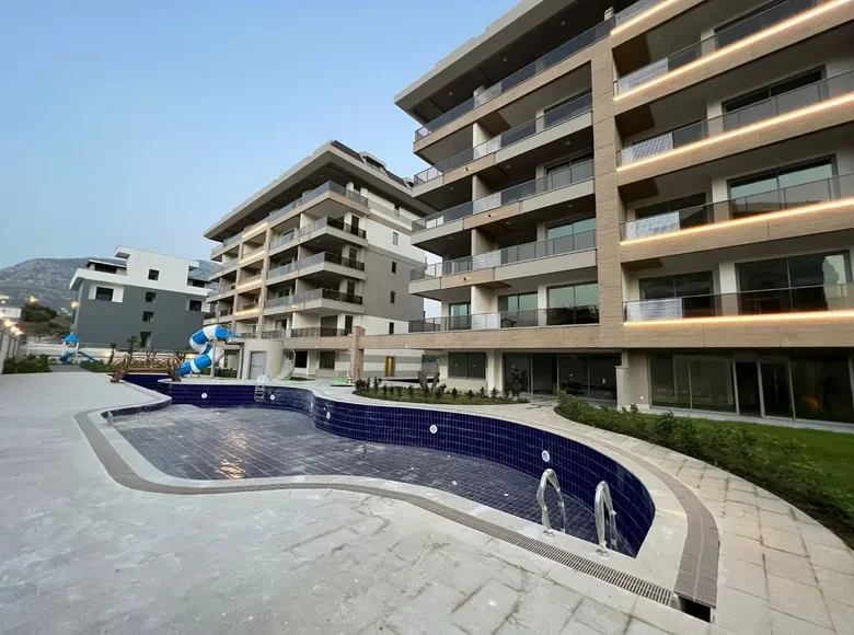 Apartamento 4 habitaciones 165 m² Kestel, Turquía