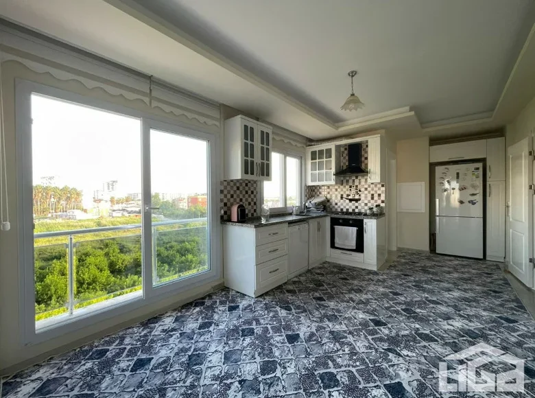 Квартира 5 комнат 165 м² Аланья, Турция