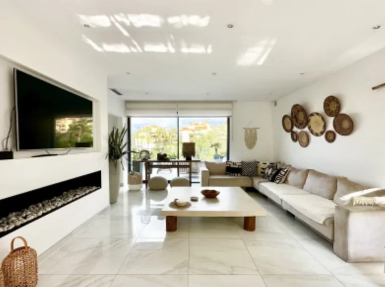 5 bedroom house  Mijas, Spain