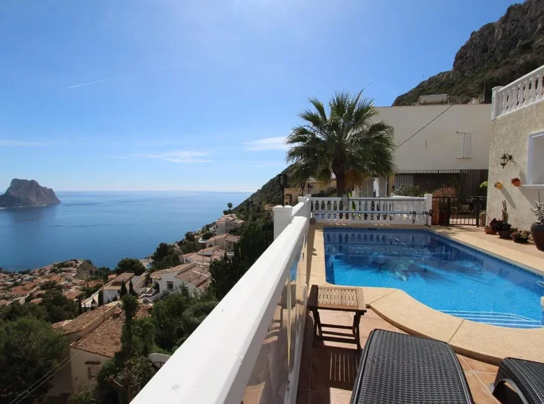 Willa 3 pokoi 172 m² Calp, Hiszpania