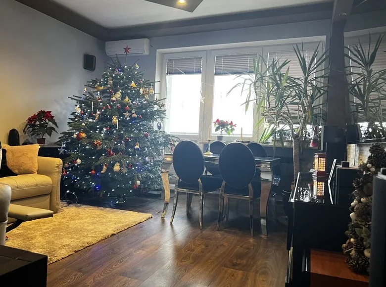 2 room apartment 52 m² in Warsaw, Poland