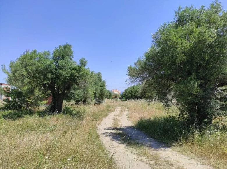 Land 1 800 m² in Macedonia - Thrace, Greece