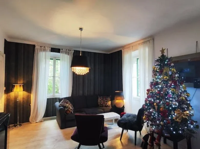 Apartment 180 m², All countries