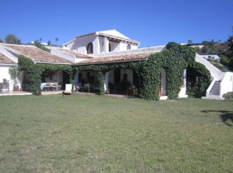 Villa 4 chambres 350 m² Izhevsk, Russie