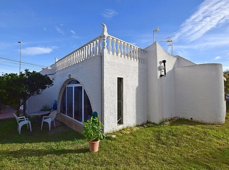 Villa de 2 dormitorios 65 m² Orihuela, Španjolska