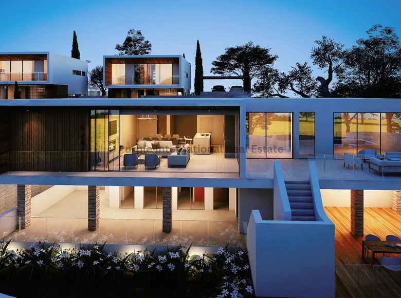 5 bedroom villa 500 m² Chloraka, Cyprus