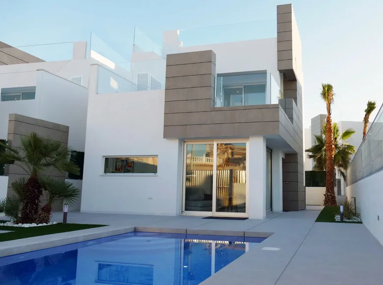 Дом 3 комнаты 110 м² Аликанте, Испания