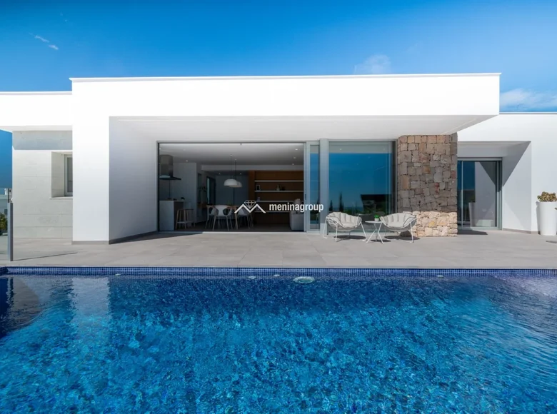 Villa de tres dormitorios 328 m² Montenegro, Montenegro