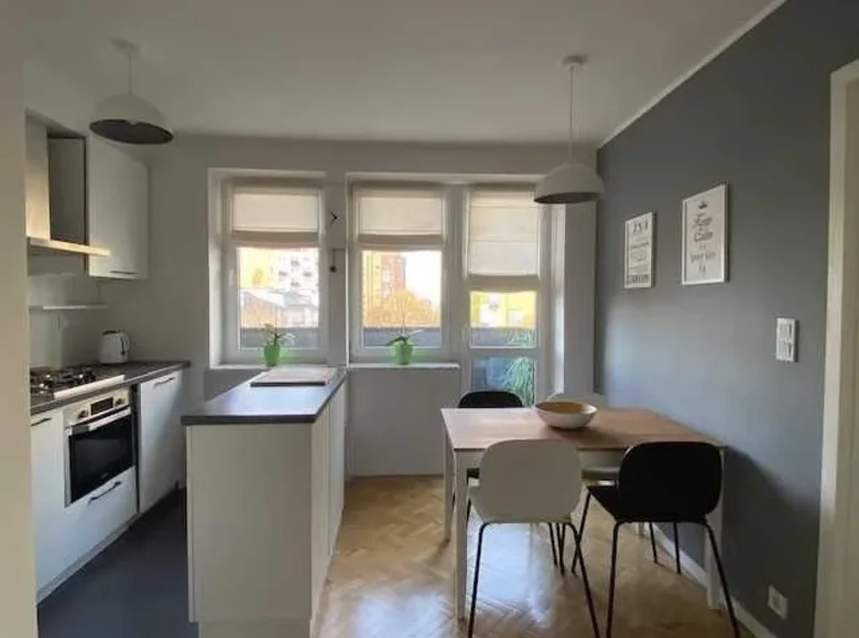 Appartement 2 chambres 42 m² en Varsovie, Pologne