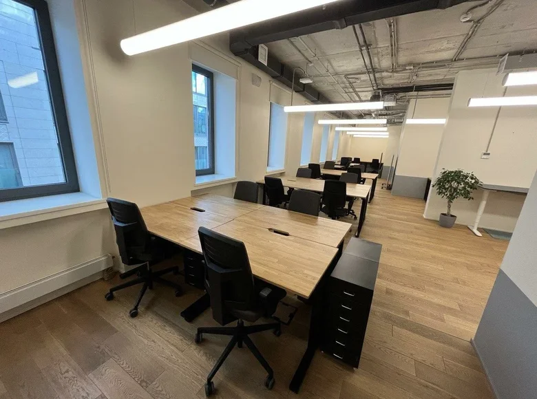 Pomieszczenie biurowe 811 m² Moskwa, Rosja