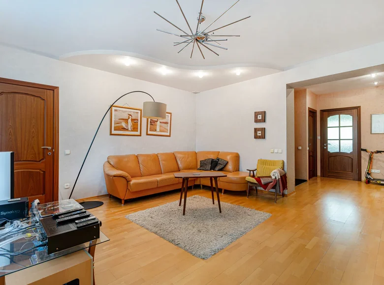 Mieszkanie 3 pokoi 109 m² Mińsk, Białoruś