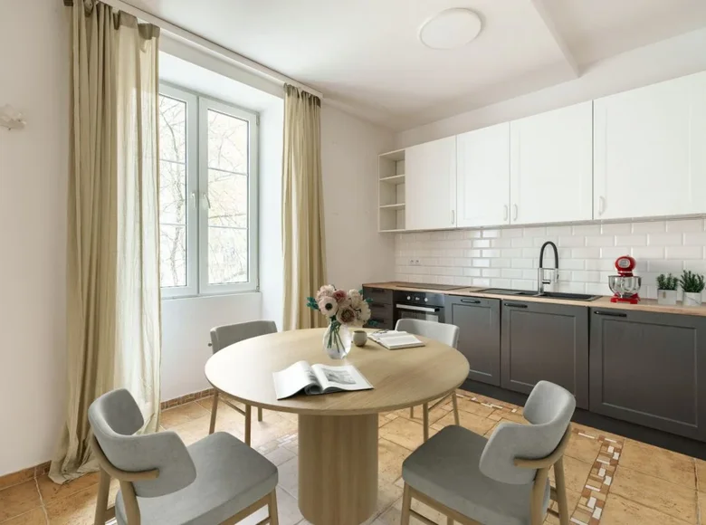 2 room apartment 59 m² Warsaw, Poland