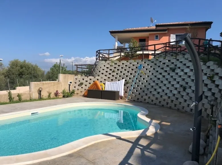 villa de 3 chambres 115 m² Zambrone, Italie