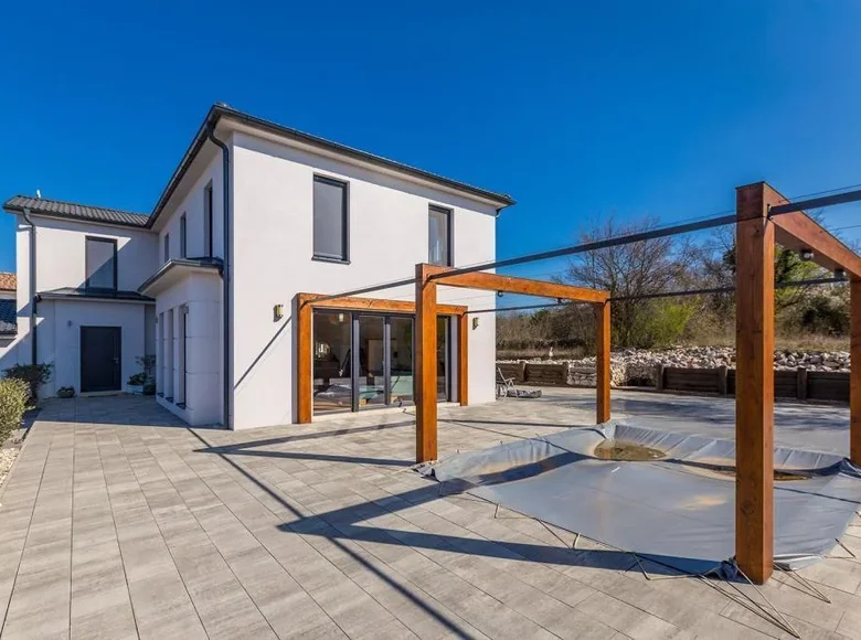 4 bedroom Villa 222 m² Omisalj, Croatia
