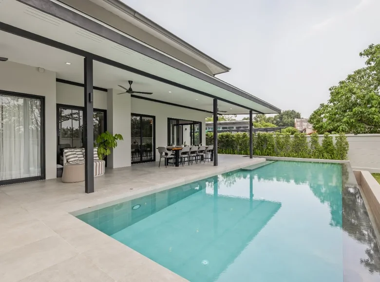 4 bedroom Villa 486 m² Pa Khlok, Thailand