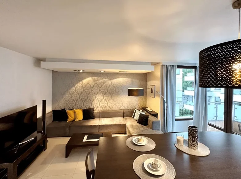 Квартира 2 комнаты 56 м² в Познани, Польша