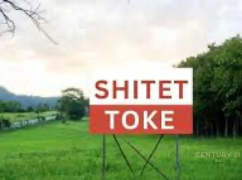 Land 26 000 m² Labinot Fushe, Albania