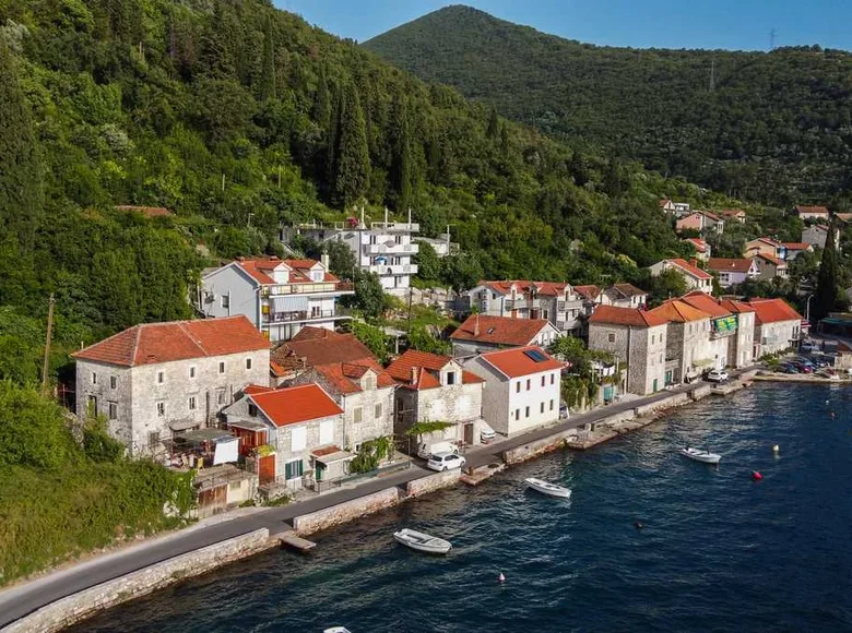 4 bedroom house  Lepetane, Montenegro